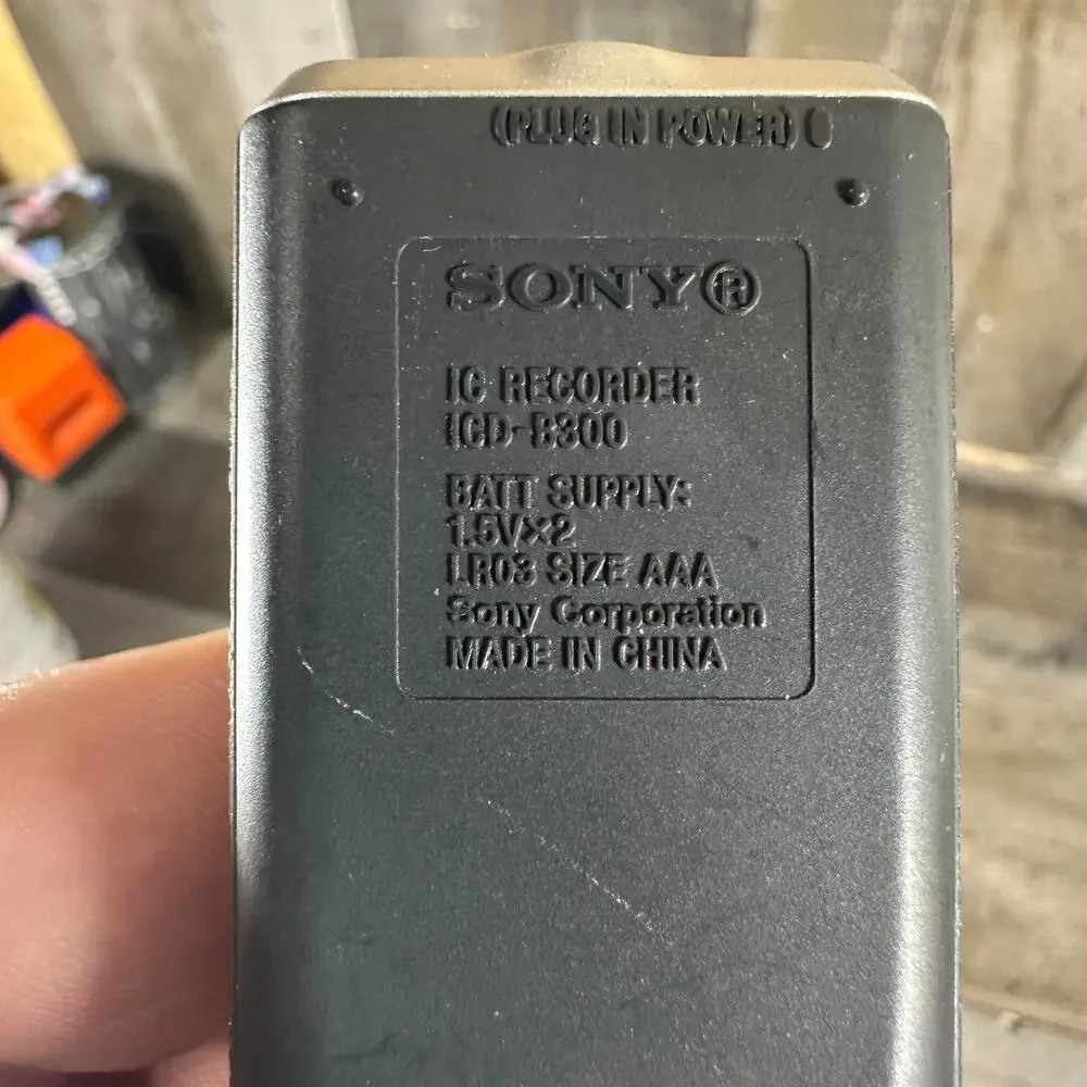 Sony IC Recorder Miniature Handheld Voice Recorder ICD-8300‎ Tested Works!
